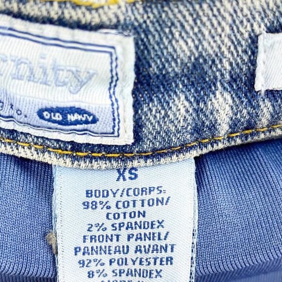 OLD NAVY Light Washed Maternity Denim Skirt - Picture 4 of 10